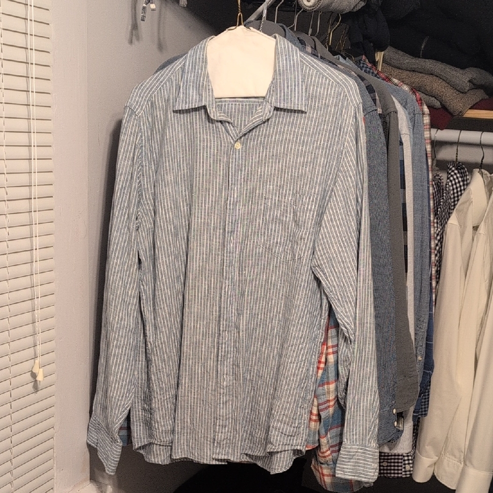 J. Crew Men's Casual Blue and White Striped Shirt